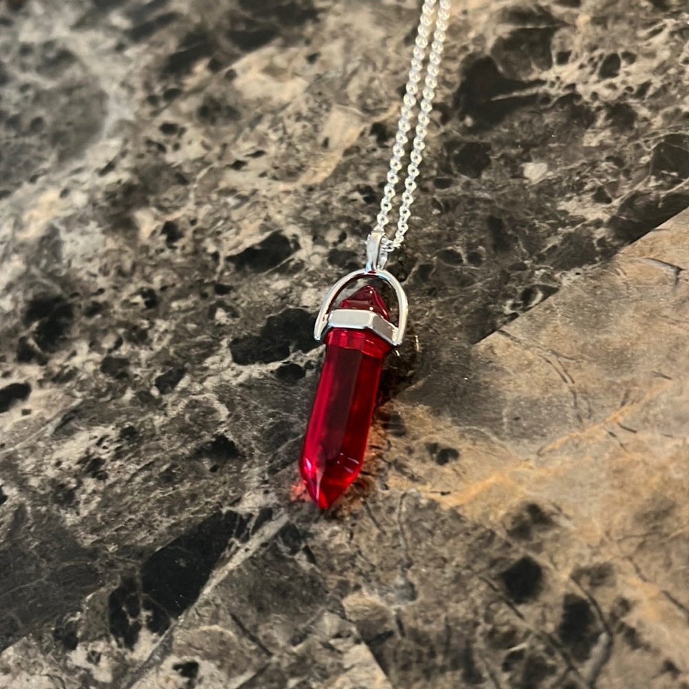 Hexagonal Column Pendant Necklace